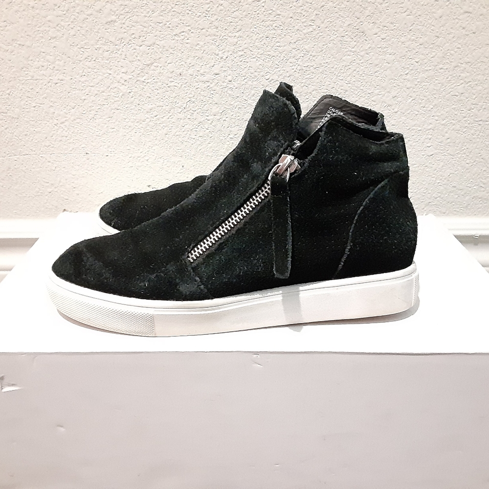 Steve Madden - Picture 2 of 7